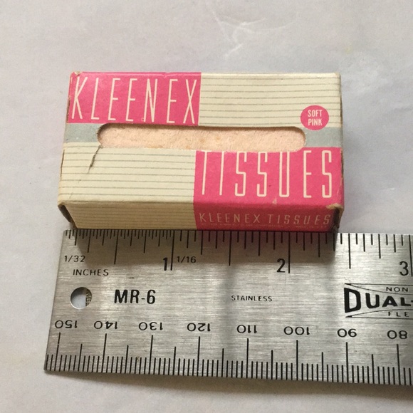 Miniature Kleenex Tissues box for doll house - Picture 3 of 4